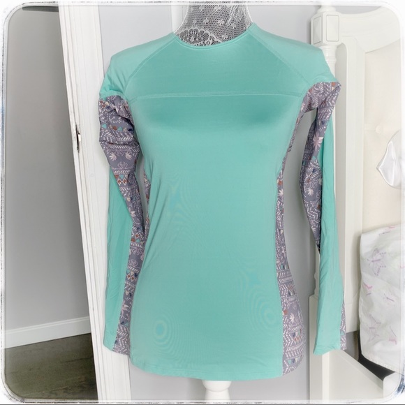 Patagonia Other - Patagonia long sleeve rash guard